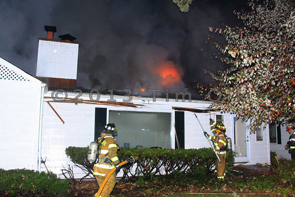 Libertyville Fire Dept Box Alarm house fire 10-12-13