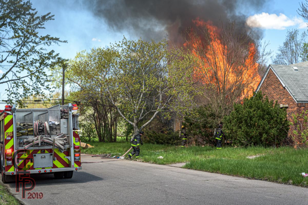Detroits firefighters with a vacant dwelling going throughout
